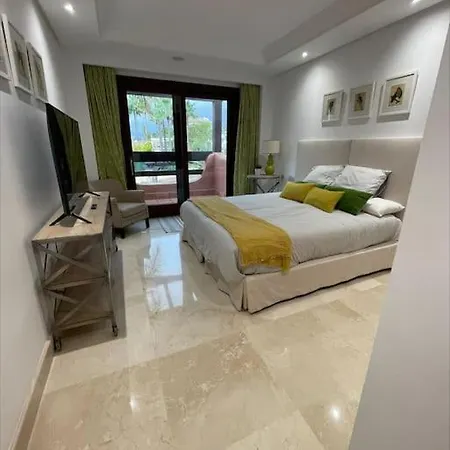 Happy Luxury - Beachside In Mar Azul, Apartment Estepona